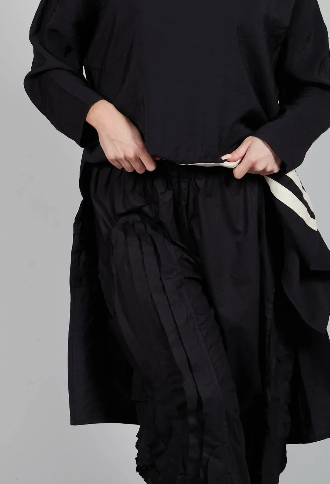 Tadashi Trousers^Fold Texture Trousers in Beige