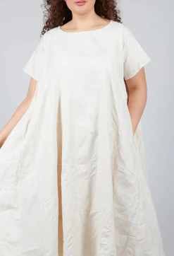 Privatsachen Dresses^Gaiaserie Dress in Stroh