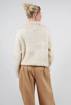 Sarah Pacini Jumpers^Geometric Fluffy Sweater in Beige
