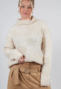 Sarah Pacini Jumpers^Geometric Fluffy Sweater in Beige