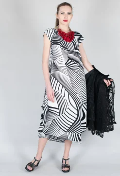 Xenia Design Dresses^GRKO1 Dress in White with Black