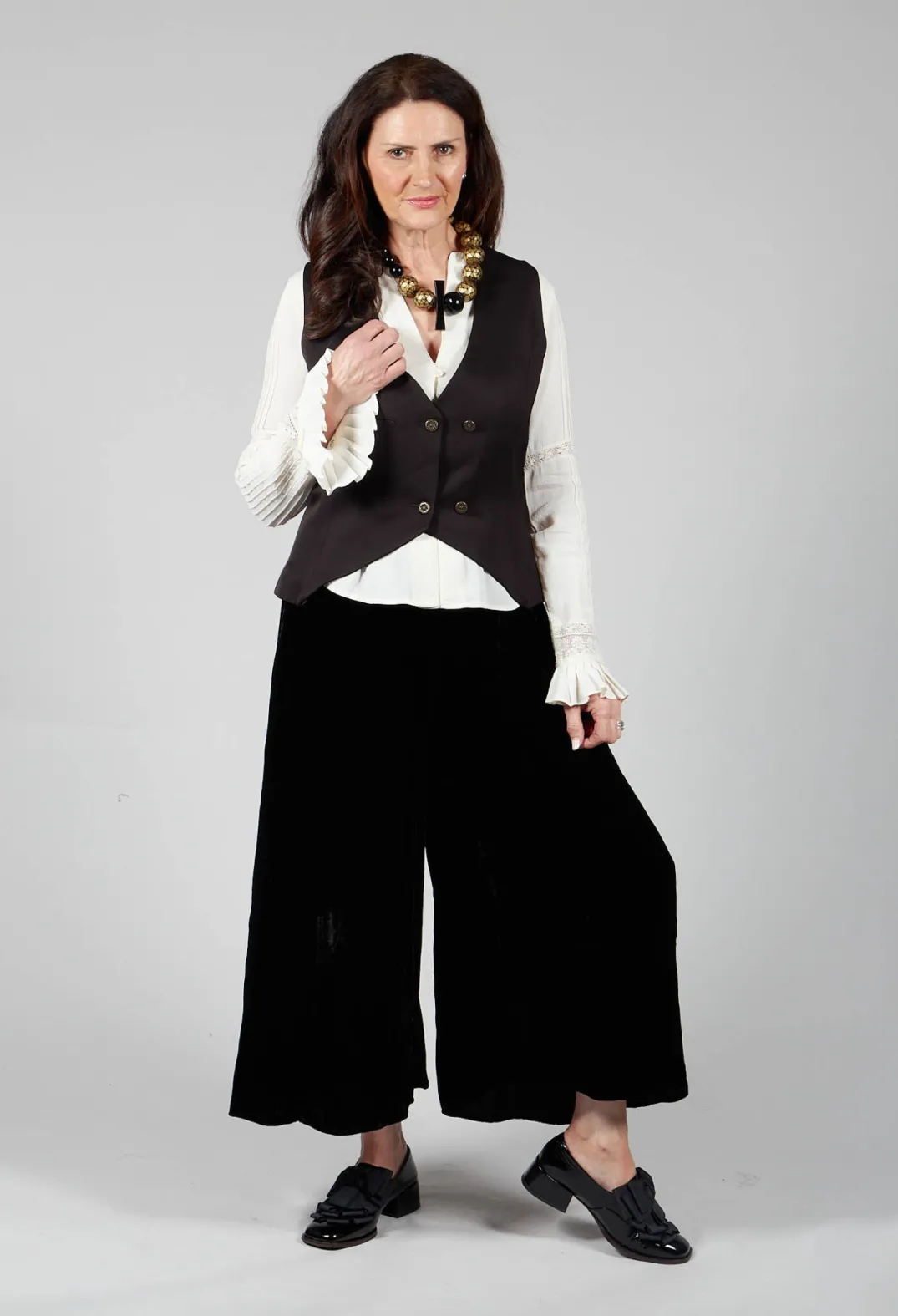 T.ba Jackets^Gypsy Waistcoat in Black