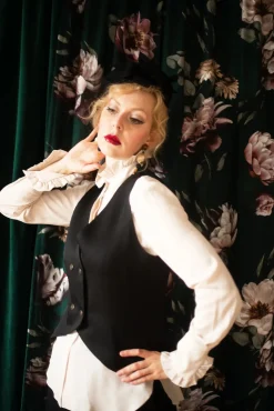 T.ba Jackets^Gypsy Waistcoat in Black