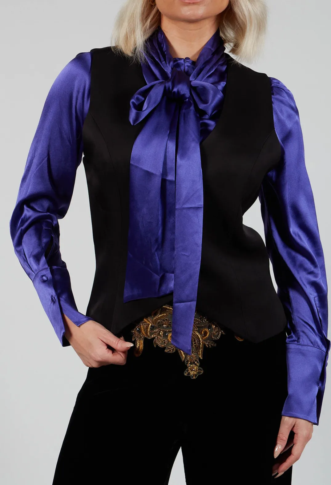 T.ba Jackets^Gypsy Waistcoat in Black
