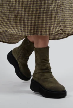 Lofina Boots^High Ankle Boots with Platform Sole in London Forest