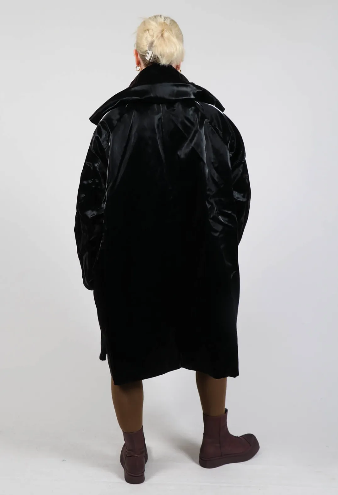 Rundholz Black Label Coats^High Shine Coat with Scarf in Black