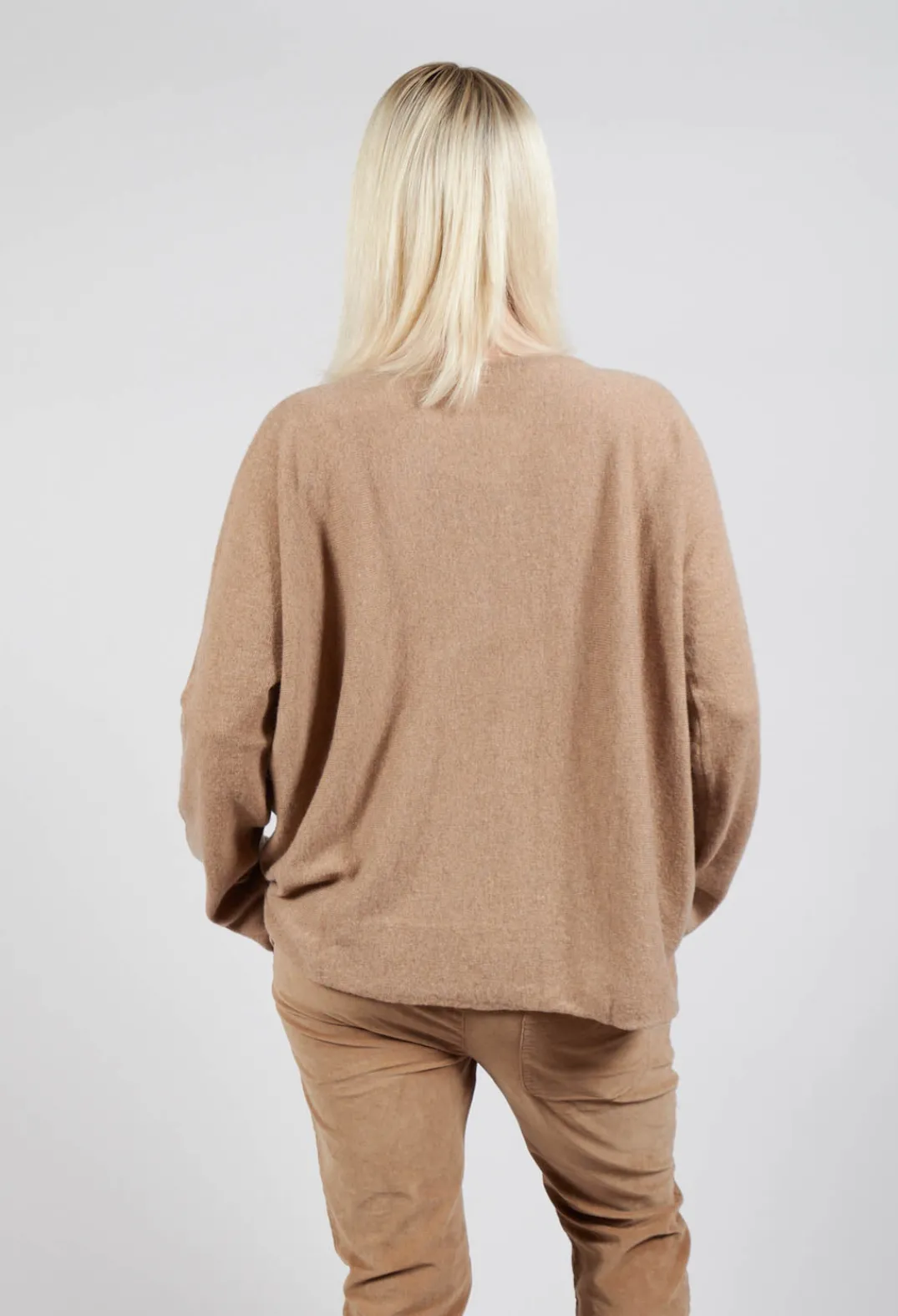 Album Di Famiglia Cardigans^HK V Neck Oversized WS in Sugar