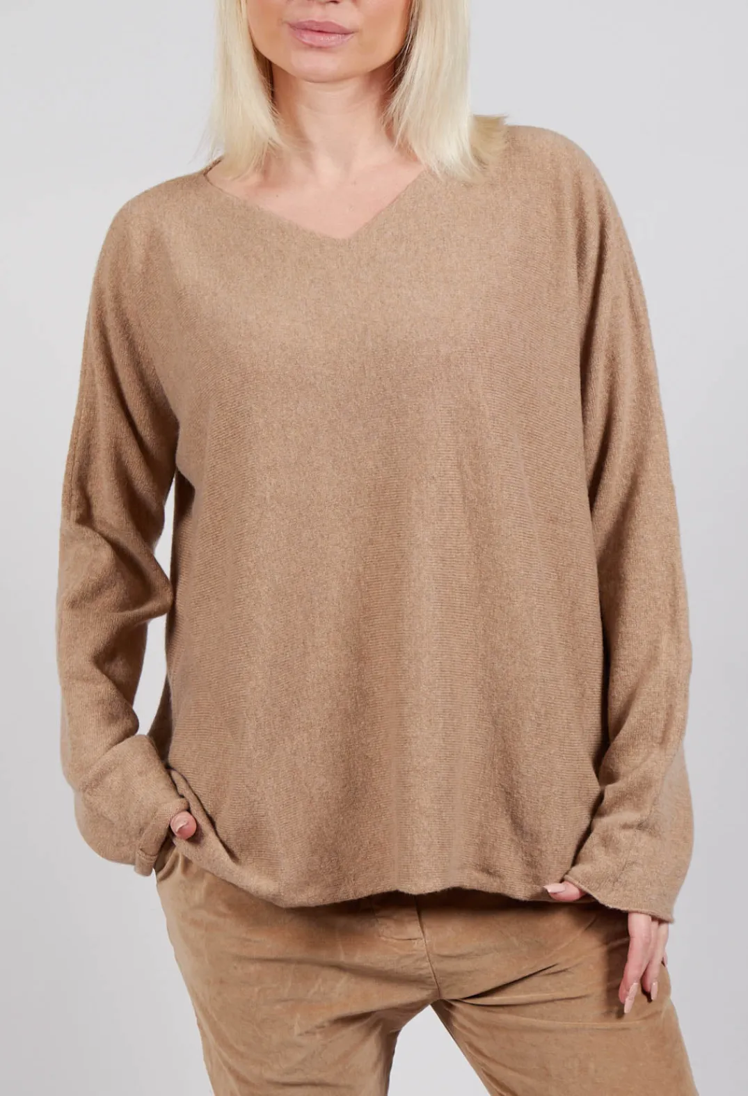 Album Di Famiglia Cardigans^HK V Neck Oversized WS in Sugar