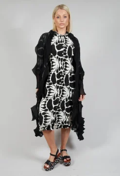 Alquema Coats^Jacqui Coat in Black