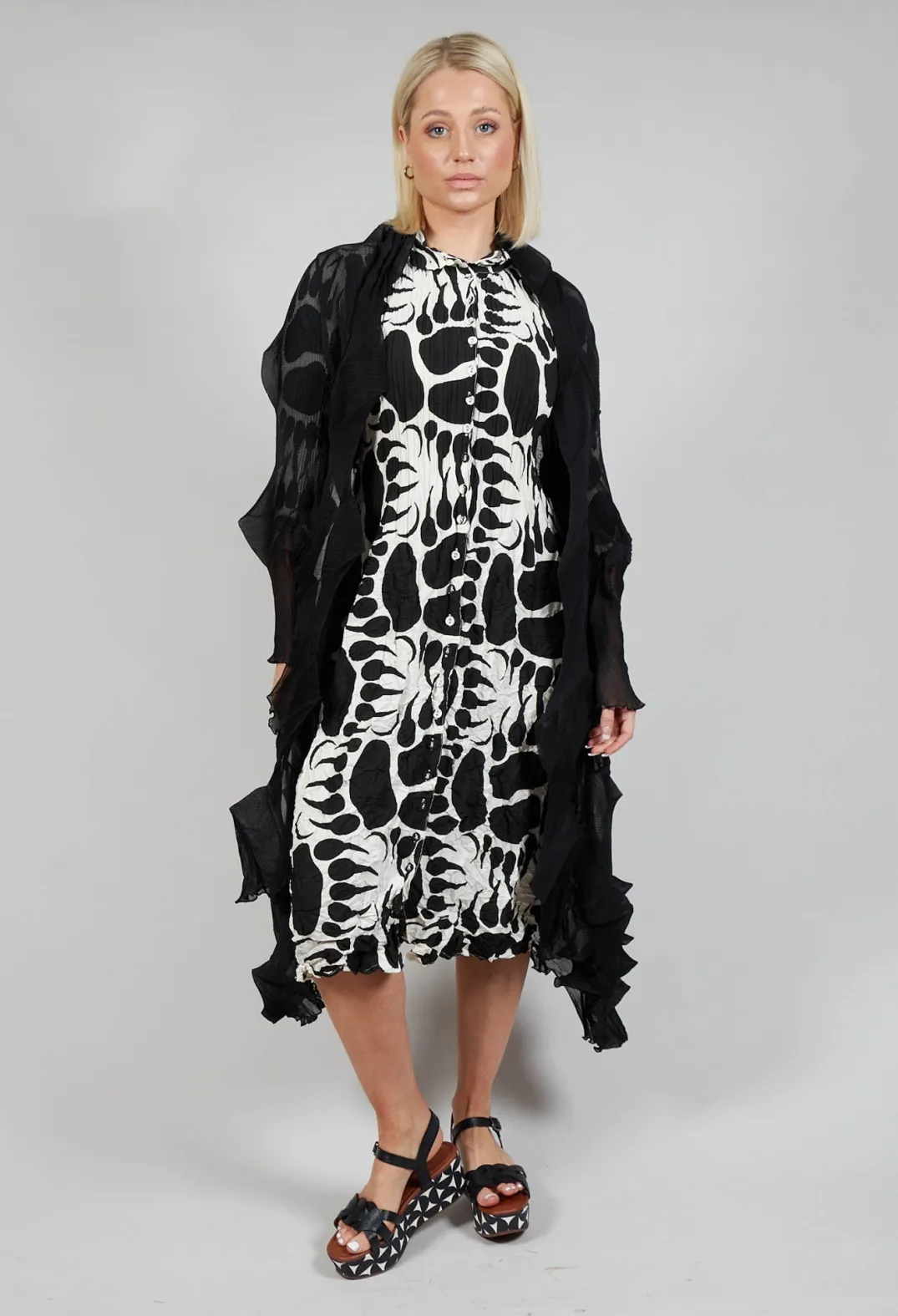 Alquema Coats^Jacqui Coat in Black