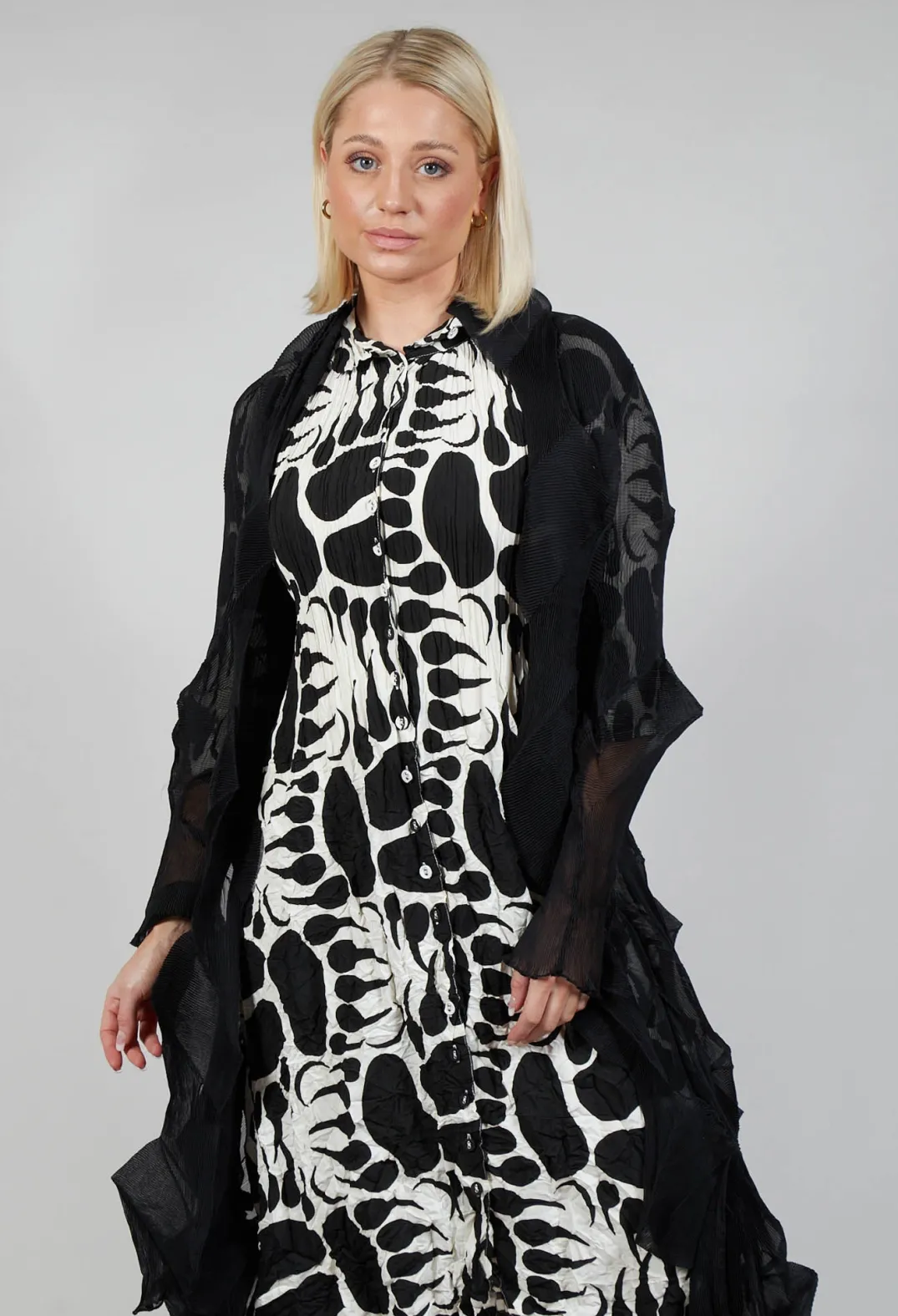 Alquema Coats^Jacqui Coat in Black