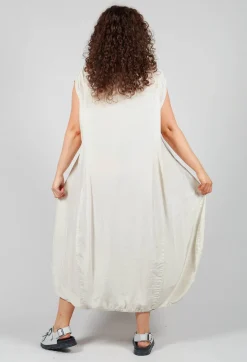 Privatsachen Dresses^Jahrest Dress in Stroh