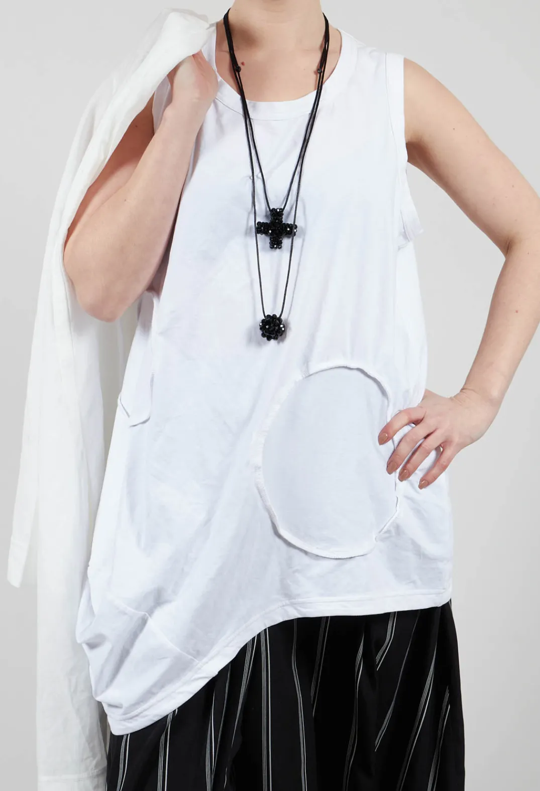 Moyuru Jumpers^Jersey Vest Top in White