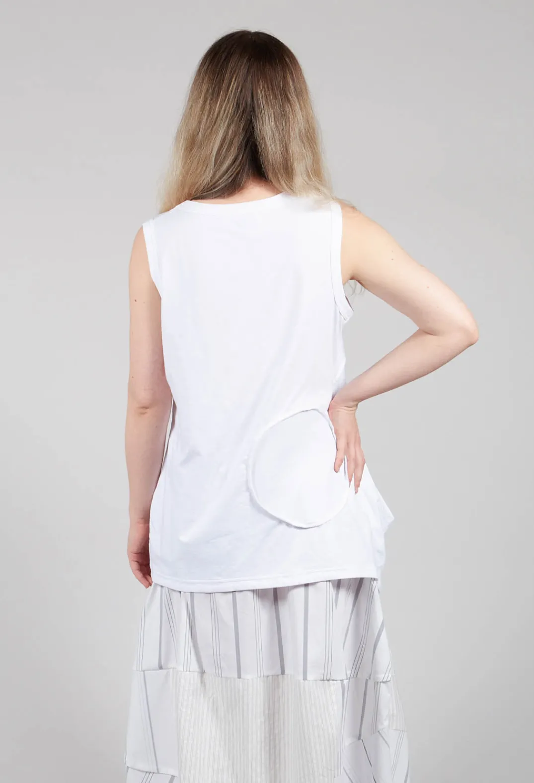 Moyuru Jumpers^Jersey Vest Top in White