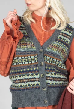 Eribe Tops^Kinross Waistcoat in Garnet