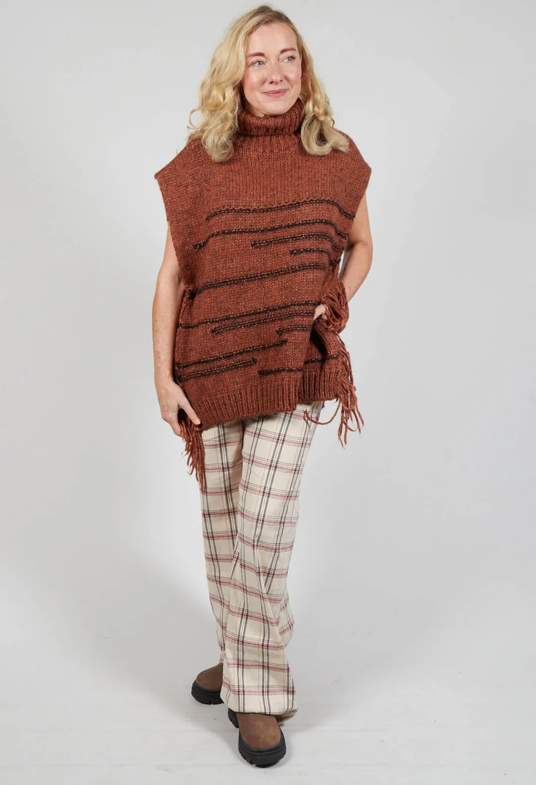 Maliparmi Coats^Knitted Cape in Ruggine Rust