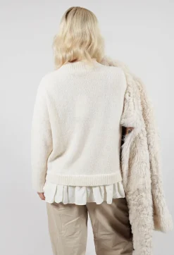 Mei Meij Jumpers^Knitted Jumper with Frill Hem in White Wool