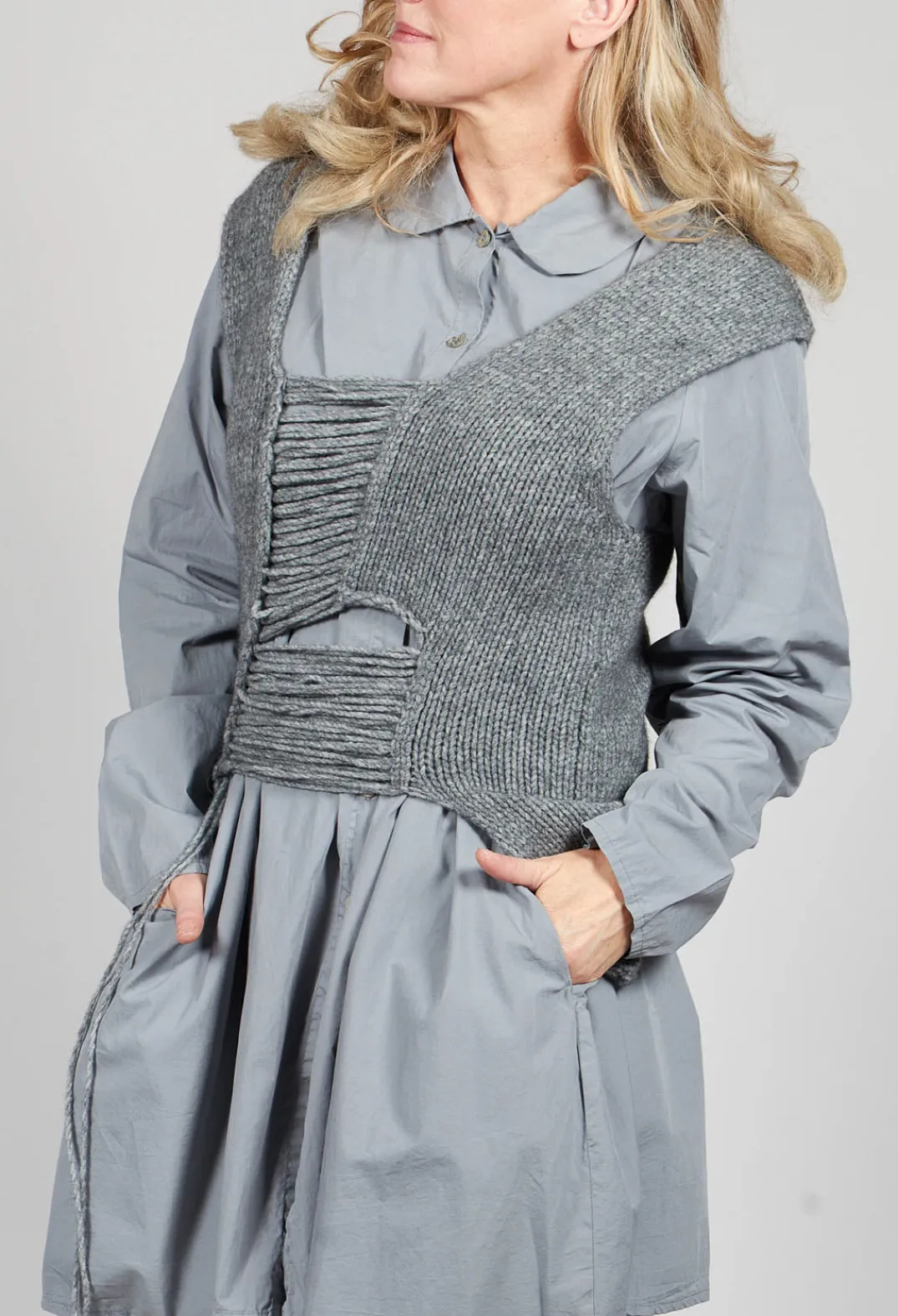 Isabel Benenato Tops^Knitted Vest with Ladder Feature in Grey