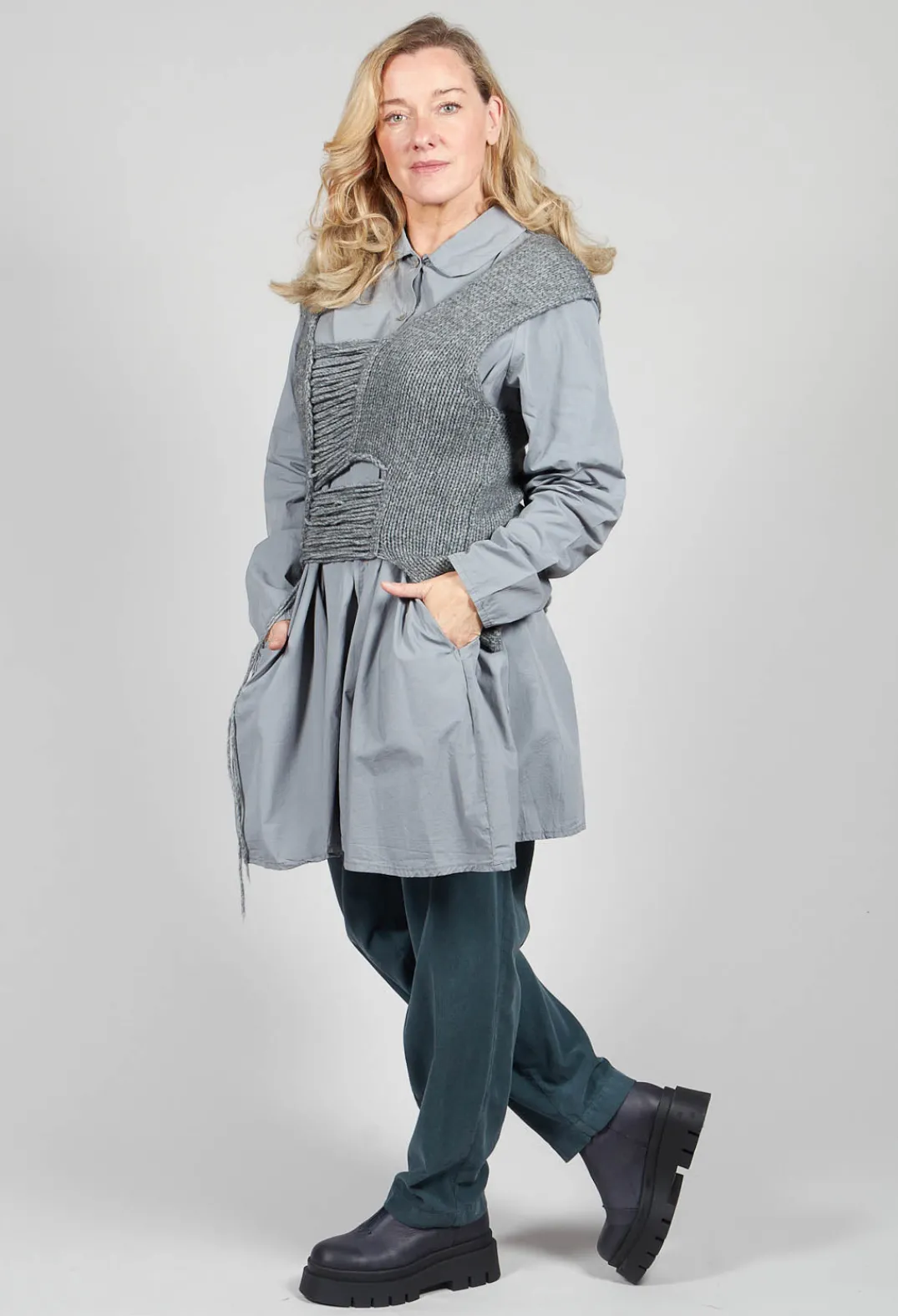 Isabel Benenato Tops^Knitted Vest with Ladder Feature in Grey