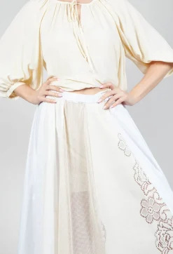 Sfizio Skirts^Lace Skirt in Vanilla Ice