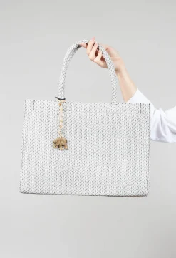Anokhi Bags^Large Tote Bag with Diamond Print in White and Black