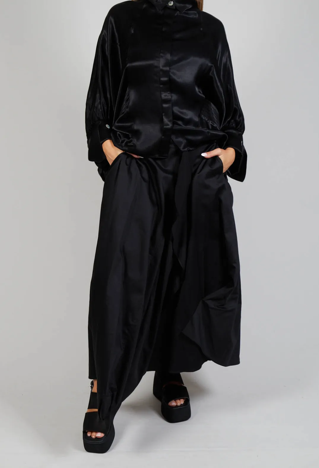 Bize Skirts^Layered Fabric Skirt in Black