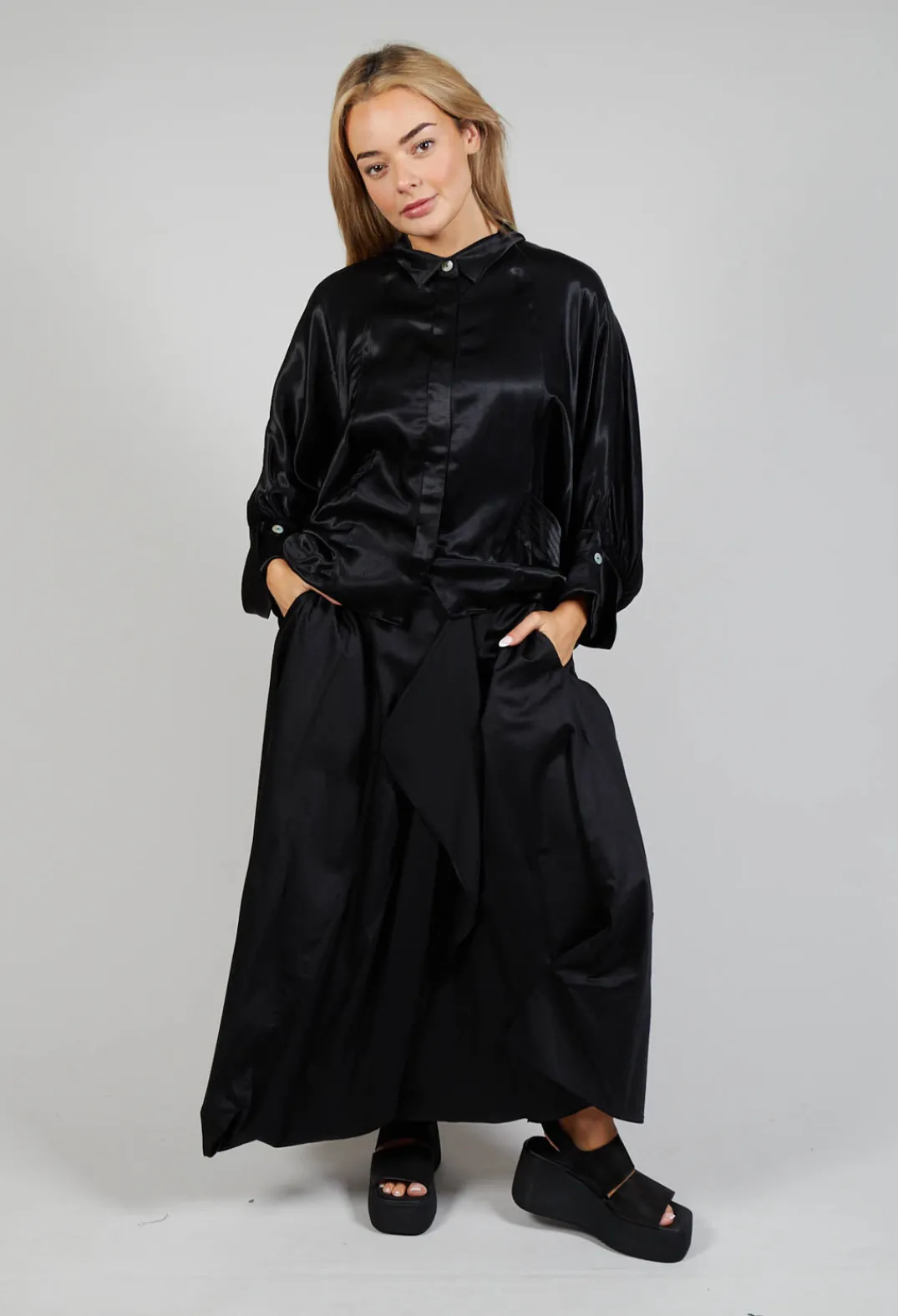 Bize Skirts^Layered Fabric Skirt in Black