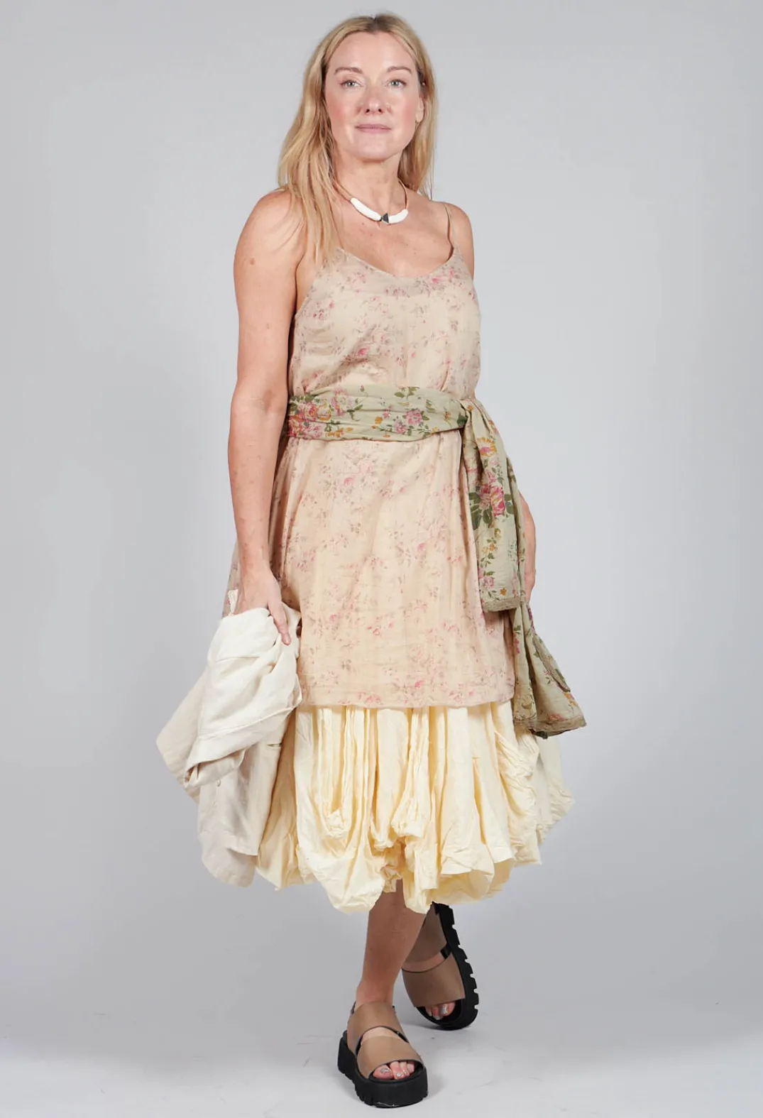 Les Ours Tops^Lea Top in Liberty Beige Print
