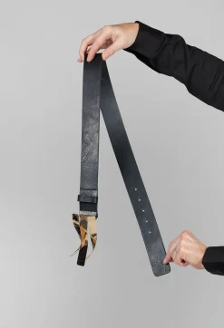 Malloni Belts^Leather Belt with Twist Detail Buckle in Nero