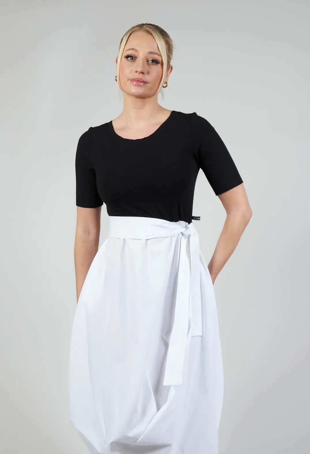 Xenia Design Dresses^LEMU1 Dress in Black with White