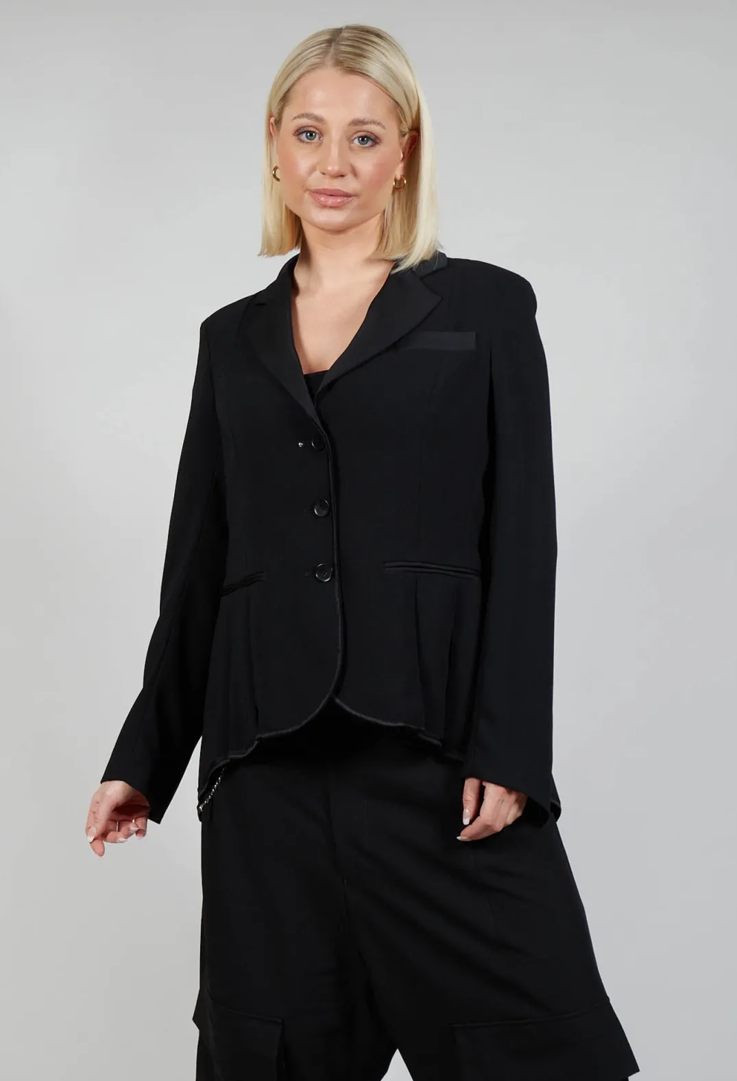High Jackets^Liaison Jacket in Black