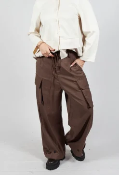 Mei Meij Trousers^Lightweight Cargo Trousers in Toffee