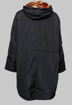Nijii Coats^Lightweight Raincoat in Navy with Bronze Lining