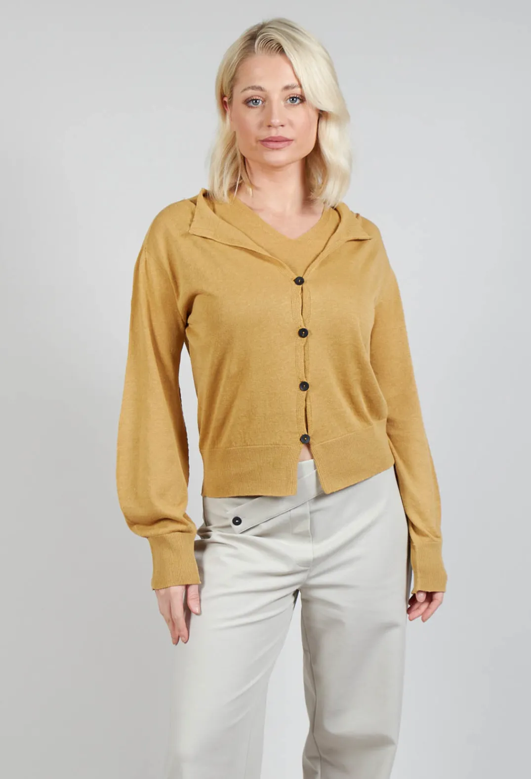 Sarah Pacini Cardigans^Long Sleeve Cardigan in Mustard