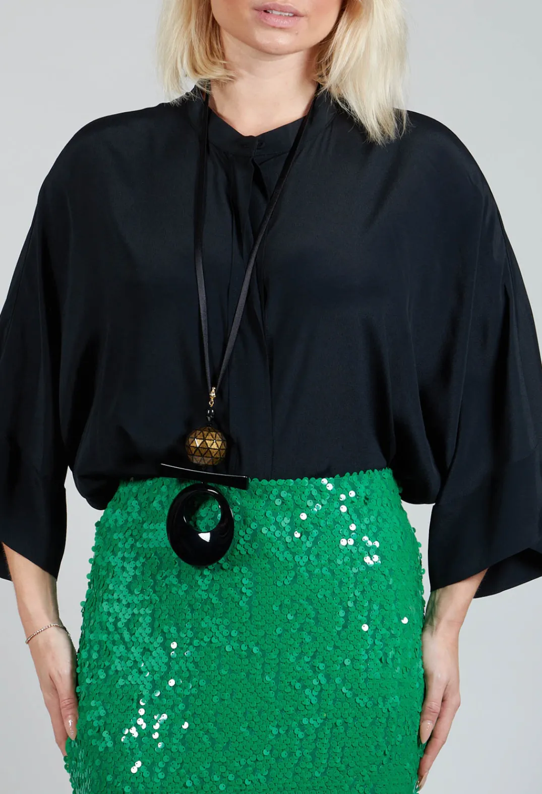 Beatrice B Shirts & Blouses^Longline Shirt in Black