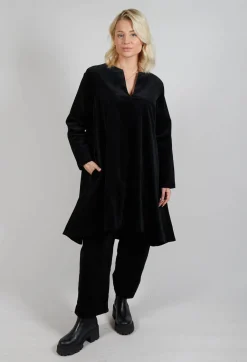 Amici Tops^Longline Tunic in Black