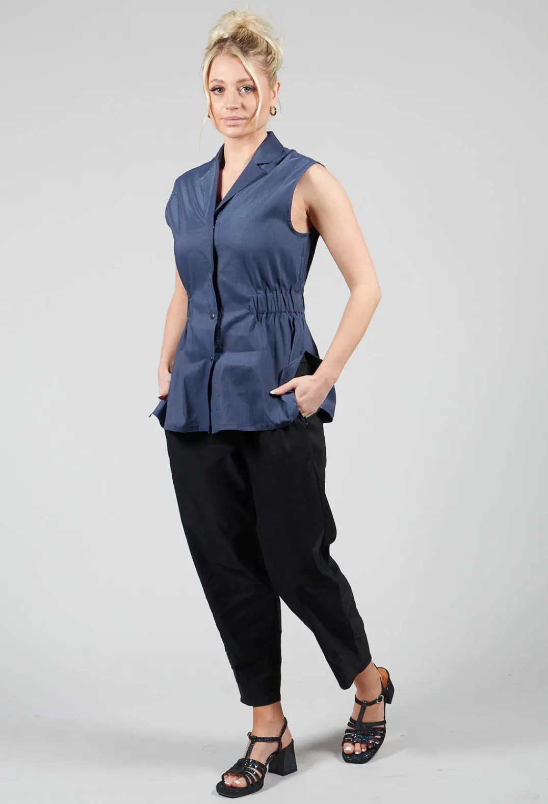Sarah Pacini Jackets^Longline Waistcoat in Midnight Blue