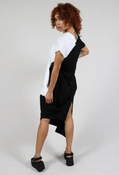 Bread and Butter Dresses^Loose V-Neck Dress in Black and White