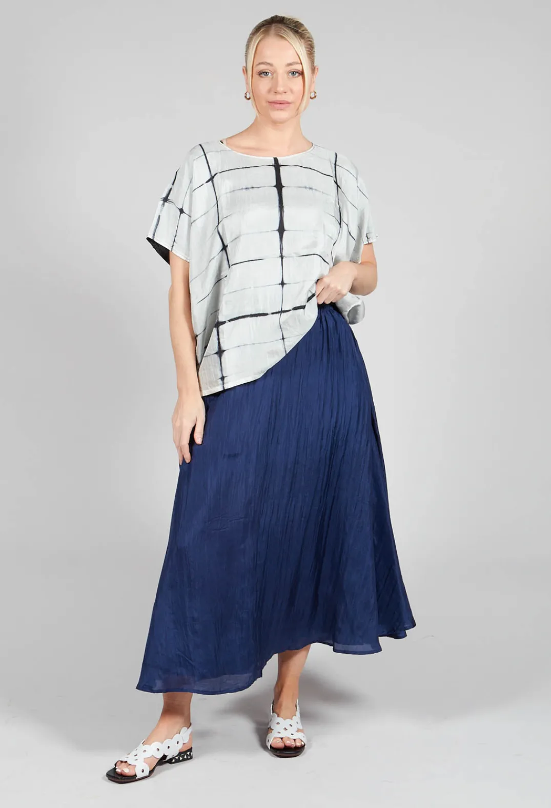 Bianco Levrin Skirts^Lotus Skirt in Navy
