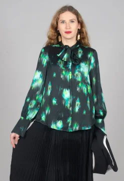 Beatrice B Shirts & Blouses^Louise Shirt in Green and Black Print