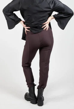 High Trousers^Minimalist Trousers in Burgundy