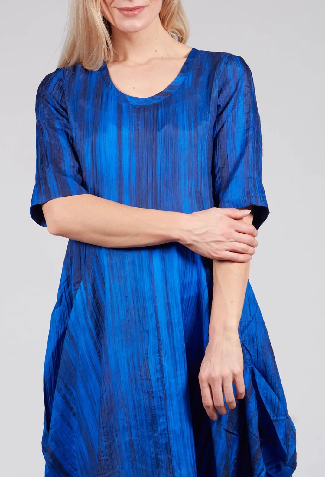 Bianco Levrin Dresses^Miriam Dress Round Neck in Blue and Cobalt