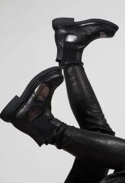 Papucei Boots^Mois Chelsea Boot in Black