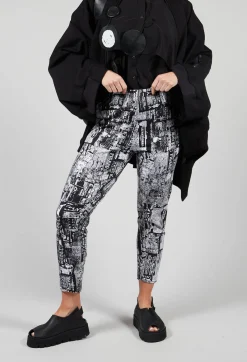 Bread and Butter Leggings^Newspaper Print Leggings in Black