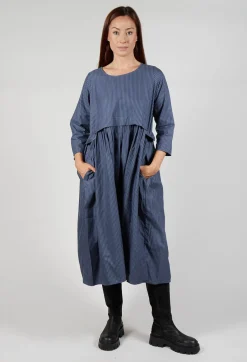 Privatsachen Dresses^Obendreist Dress in Staub