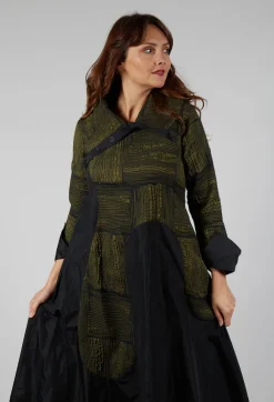 Bize Dresses^Open Neck Quilted Feature Dress in Khaki