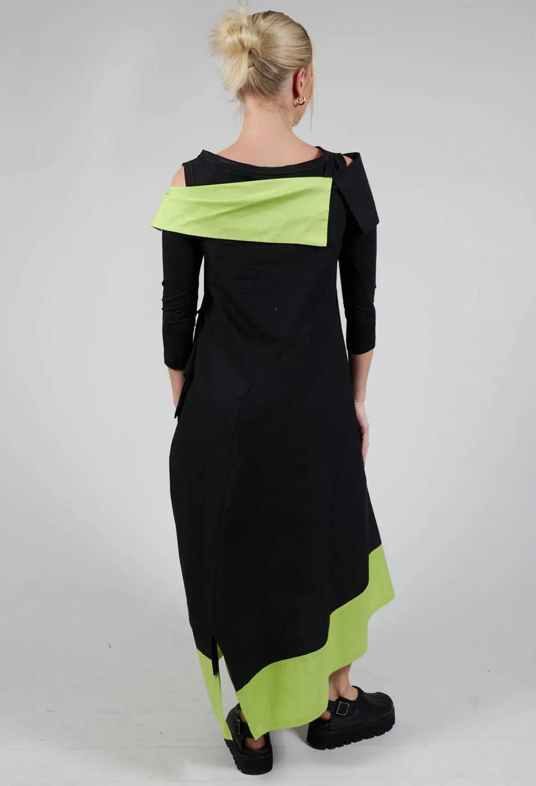Xenia Design Dresses^OPLI Dress in Black Light Green