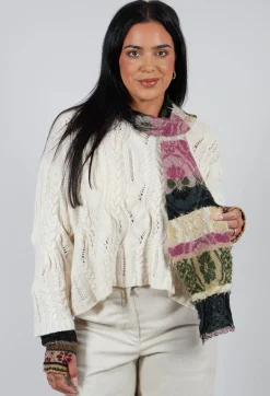 Butapana Scarves^Oriental Wool Scarf in Orchid