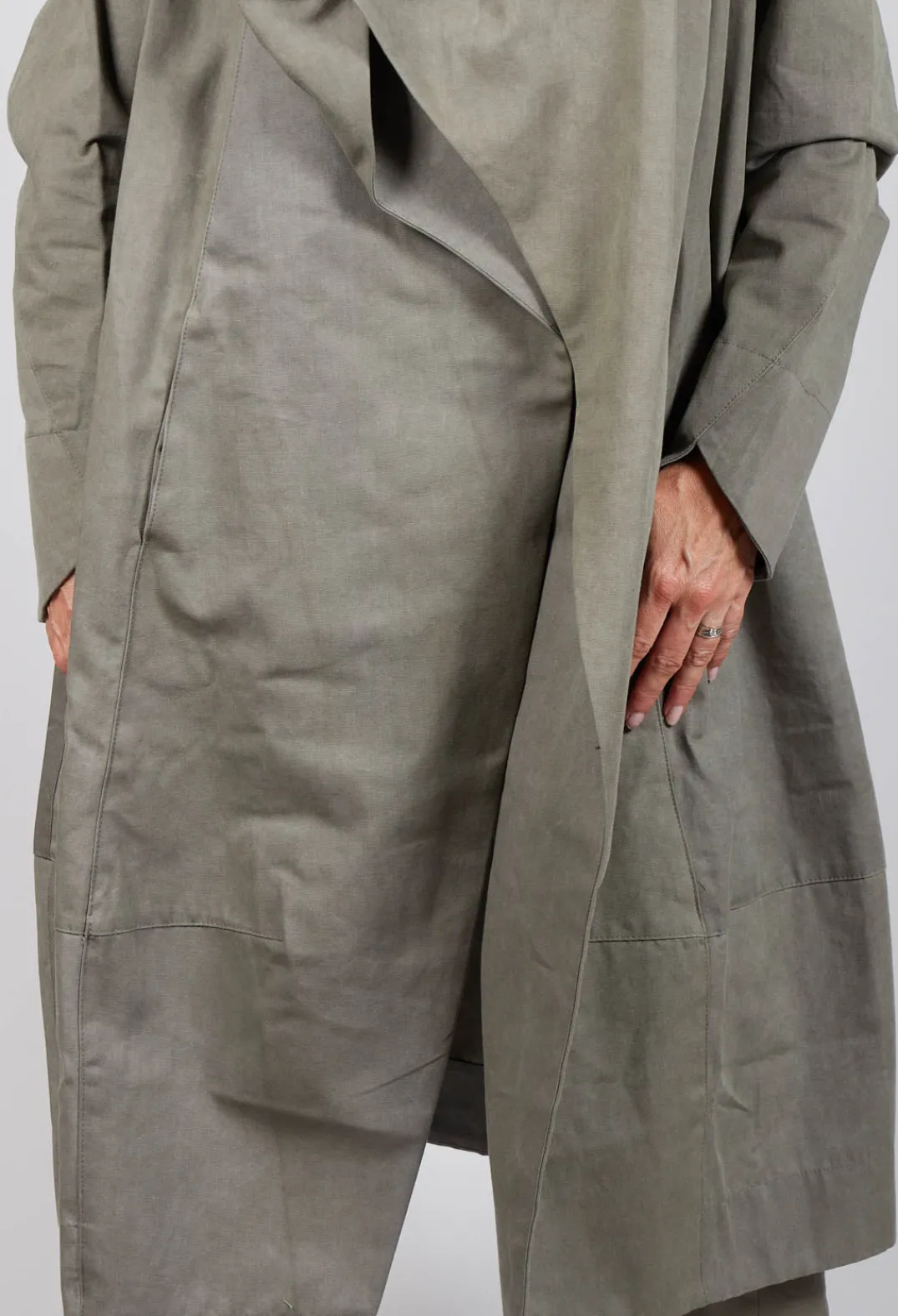 Jayko Coats^Oversized Draped Wapi Coat in Green