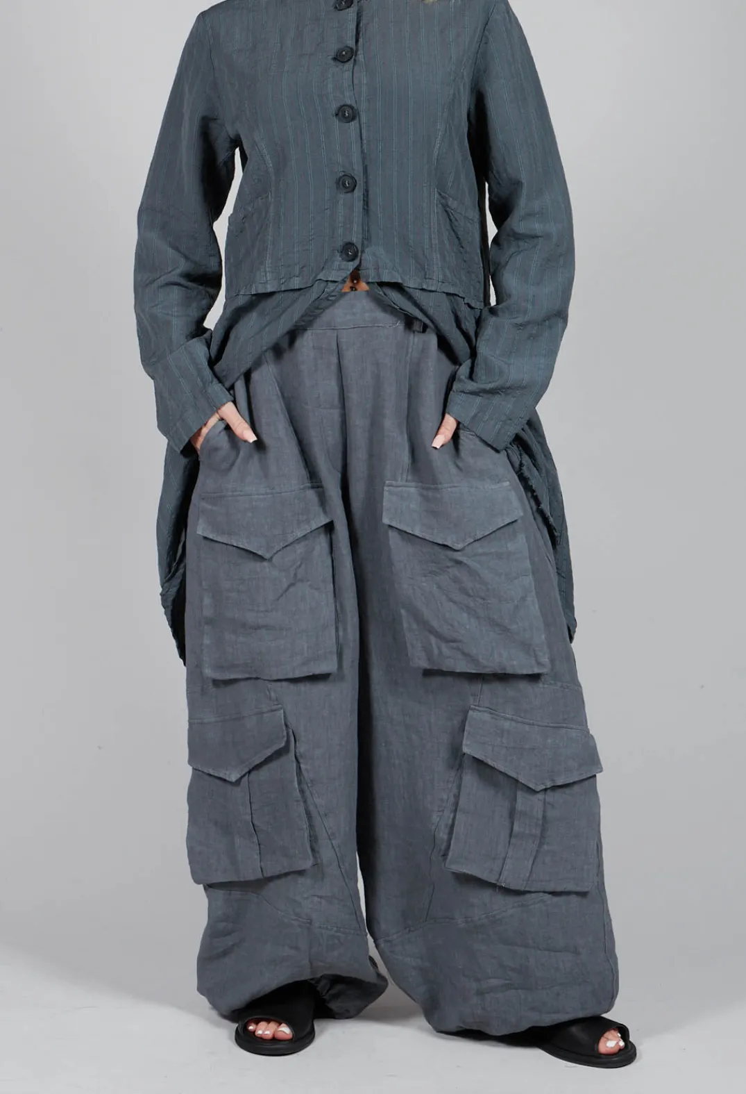 Tadashi Trousers^Oversized Pocket Trousers in Grey
